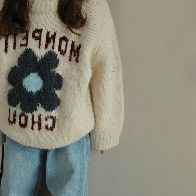 Picture of Girls' Letter Flower Pullover Sweater 2024 Spring and Autumn New Korean Style Children's Western Style Casual Fashion Top Trendy