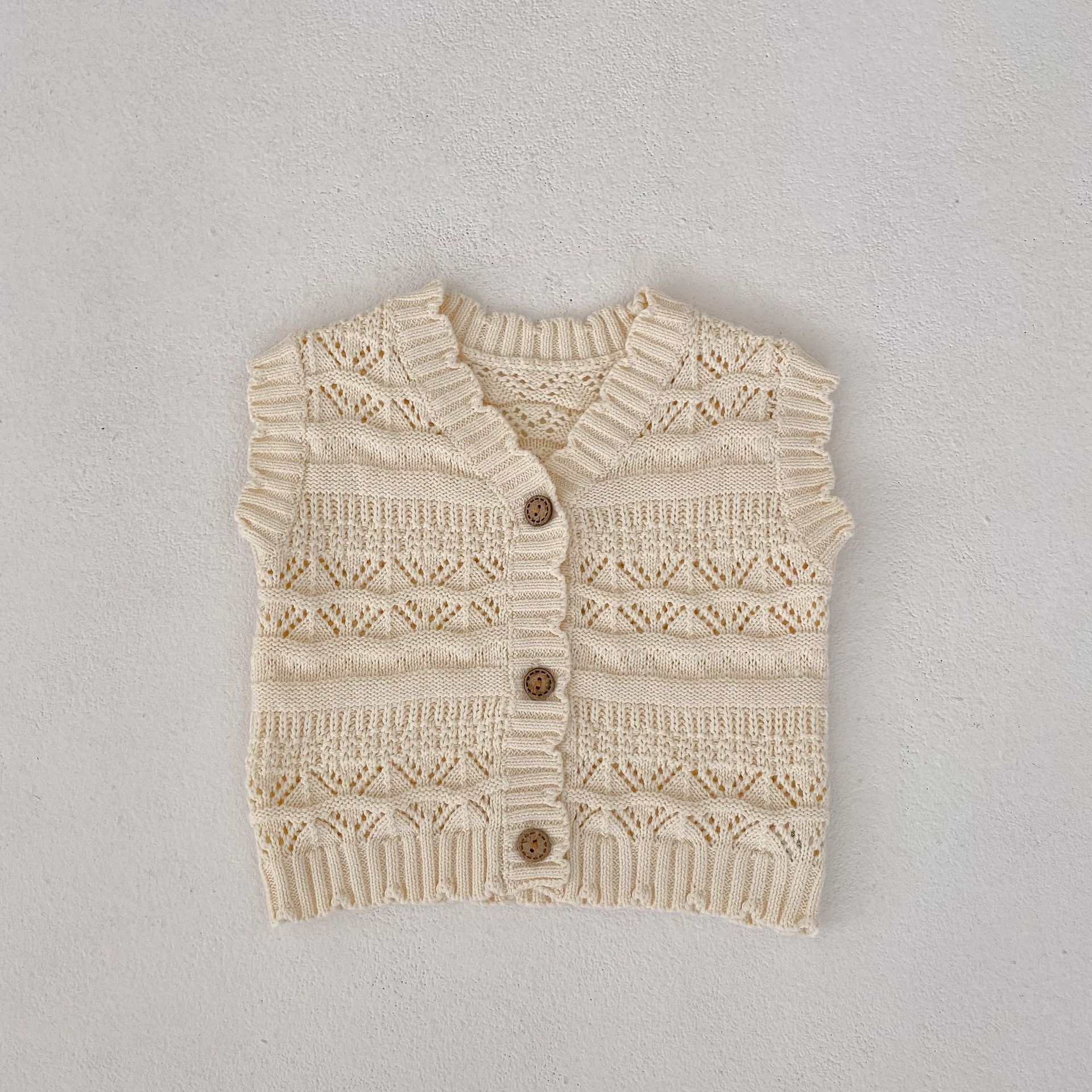 Picture of 2025 Autumn Internet Celebrity Infants and Young Kidsren, Male and Female Babies, Baita Crochet V Neck Knitted Cardigan Sweater Vest Jacket