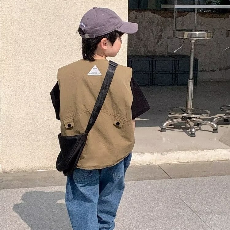 Picture of Spring and Summer 2024 Boys' Functional Workwear Vest Loose Western-style Children's Japanese-style Personalized Vest Jacket Western-style Fashion