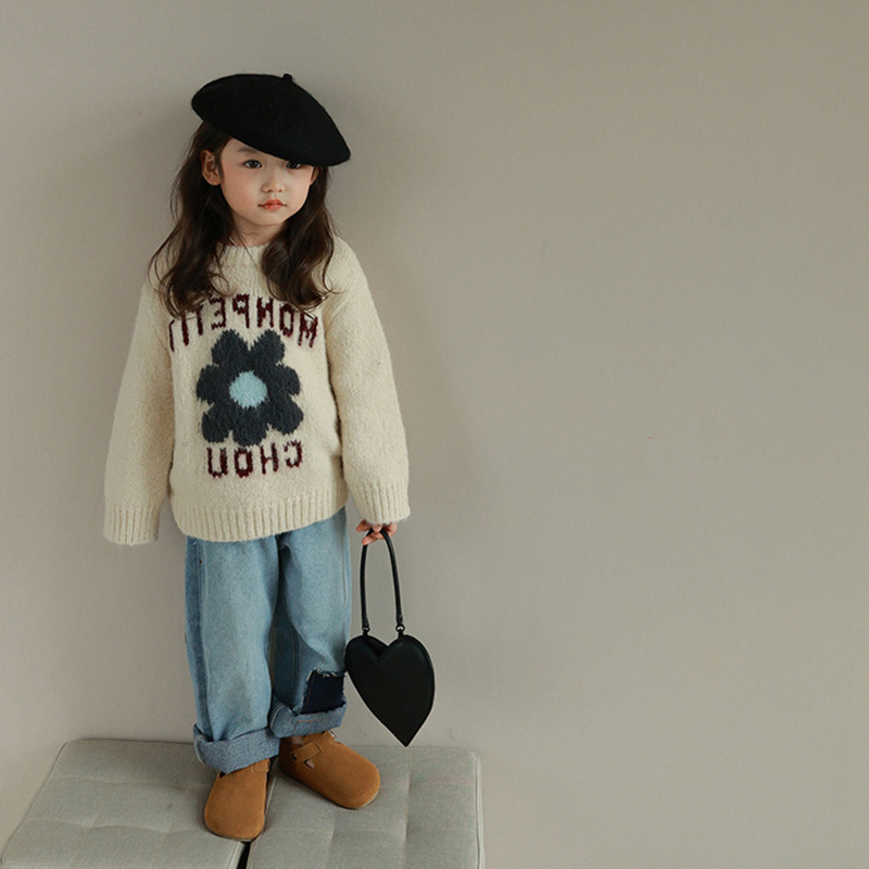 Picture of Girls' Letter Flower Pullover Sweater 2024 Spring and Autumn New Korean Style Children's Western Style Casual Fashion Top Trendy