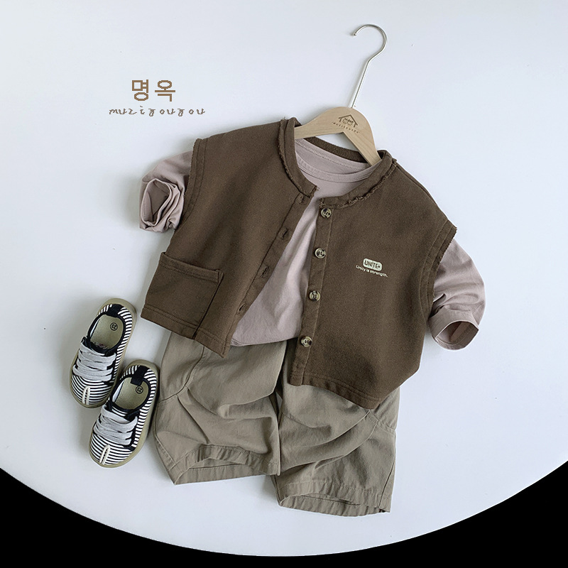 Picture of Simple and Trendy ~ Boys and Girls Vest 2025 Spring New Versatile Korean Style Sleeveless Jacket for Babies Aged 3-4-5 Children's Wholesale