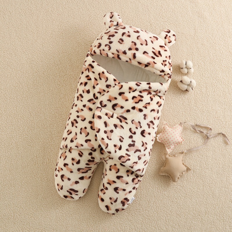 Picture of Baby Cushion Flannel Baby Sleeping Bag Thickened Split Leg Kick-proof Cushion Baby Bag Autumn and Winter Newborn Swaddle Bag