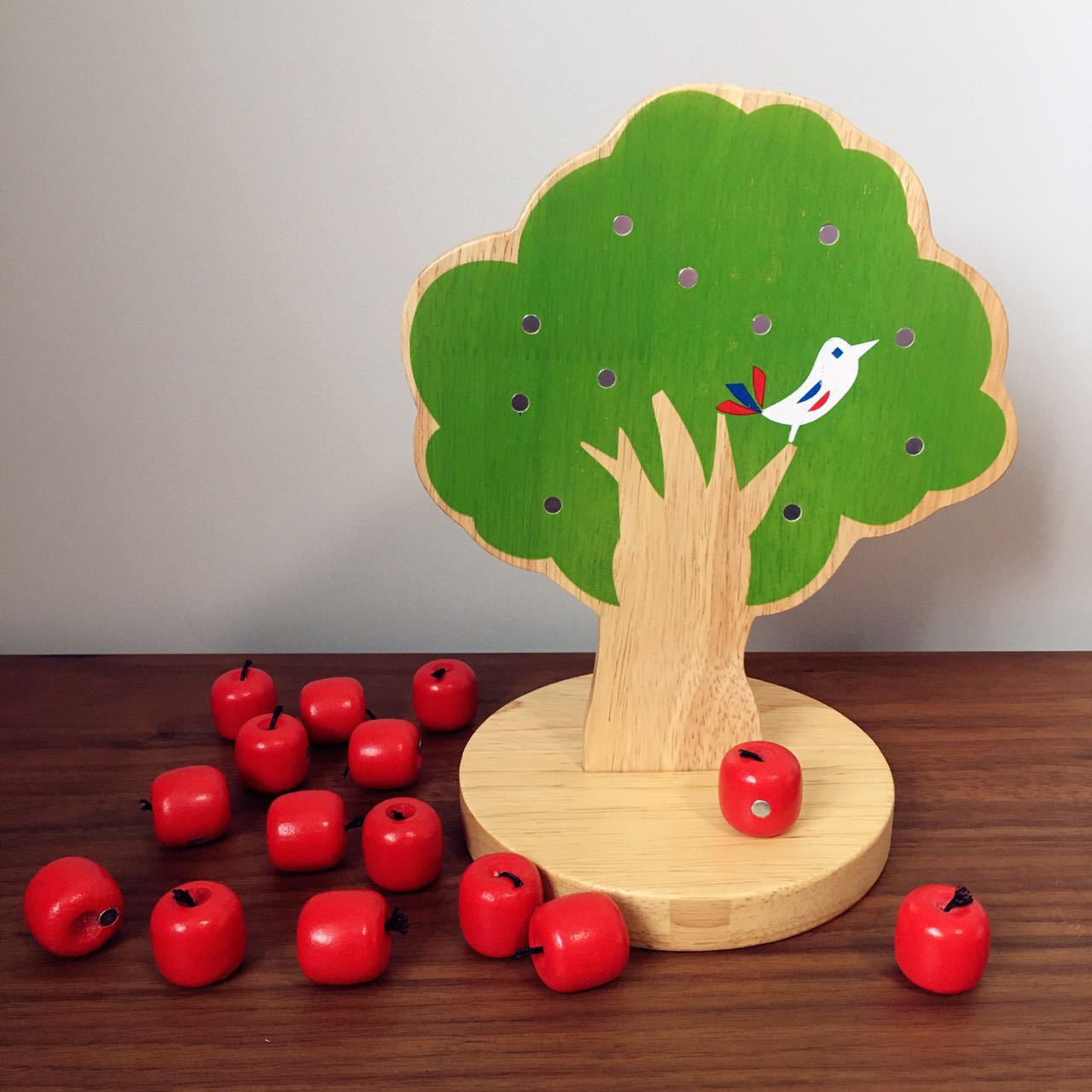 Picture of Wooden Magnetic Apple Tree Montessori Teaching Aids Learn Counting Fruit-dividing Baby Kindergarten Teaching Early Education Educational Toys