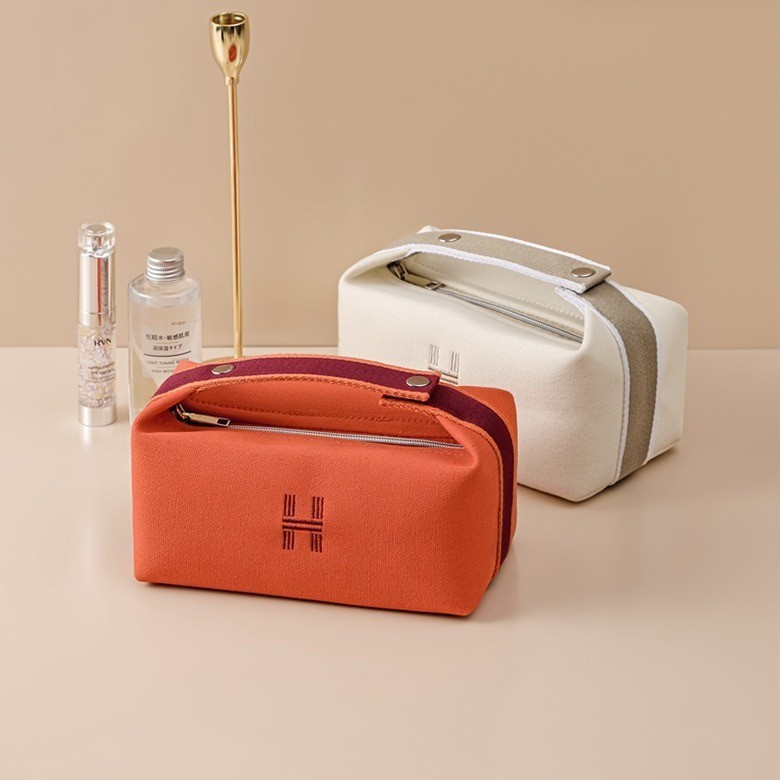 Picture of Ins Style High-Looking Cosmetic Bag Women's Portable Multi-Functional Canvas Cosmetics Bag Large Capacity Simple Waterproof Toiletry Bag