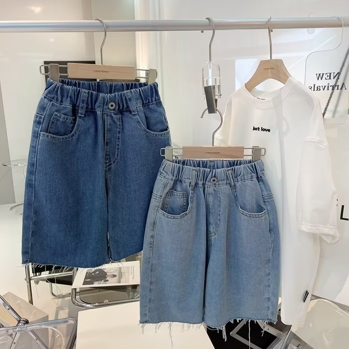 Picture of Girls' Denim Shorts Summer Outer Wear 2024 New Arrival Western Style Loose All-Match Pants for Children and Girls