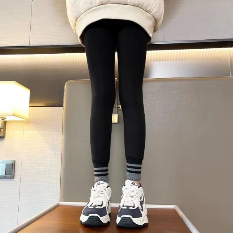 Picture of Girls' fleece-lined leggings autumn and winter outer wear children's pants winter one-piece velvet thickened medium and big children tight warm pants