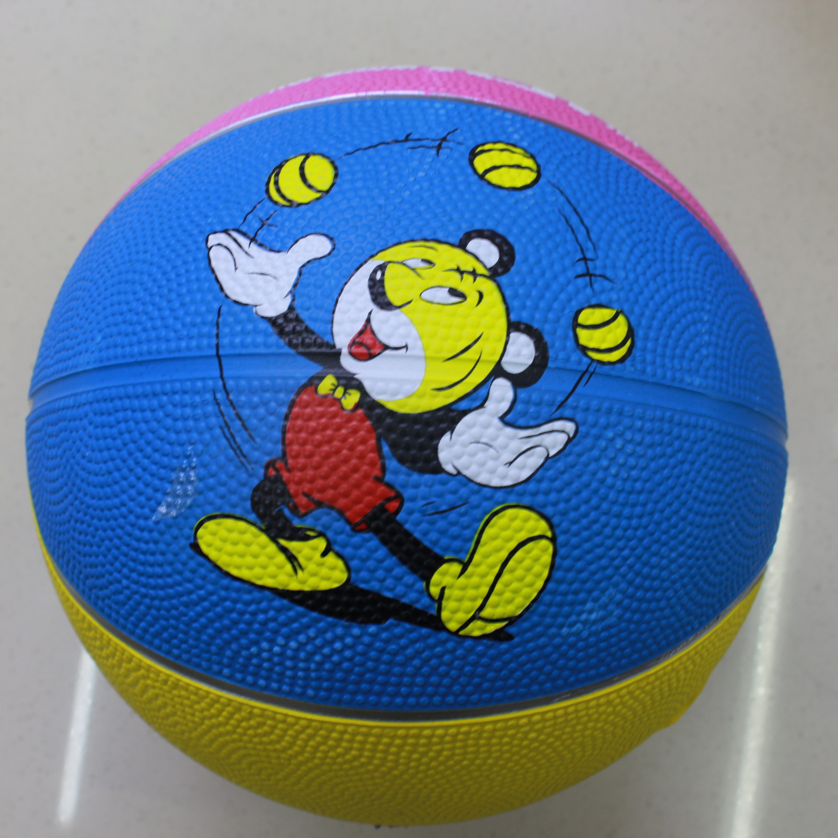 Picture of No.3 Basketball Children's Basketball/Rubber Ball/No.3 Rubber Basketball Elastic Foot/Kick and Shoot for Kindergarten