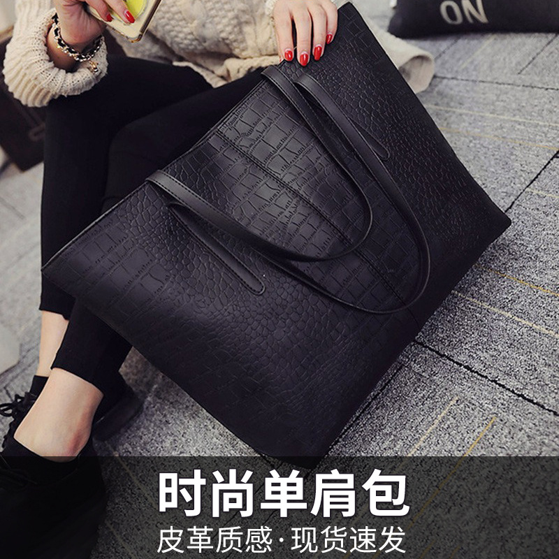 Picture of Texture Bag Women's Summer High-end 2025 New Hand Tote Bag Black Waterproof Handbag Large Capacity
