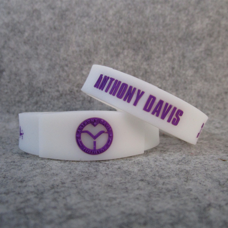 Picture of Basketball Starlake Team No. 3 Anthony. Davis Memorial Slide Sleeve Luminous Sports Bracelet Wristband Fans