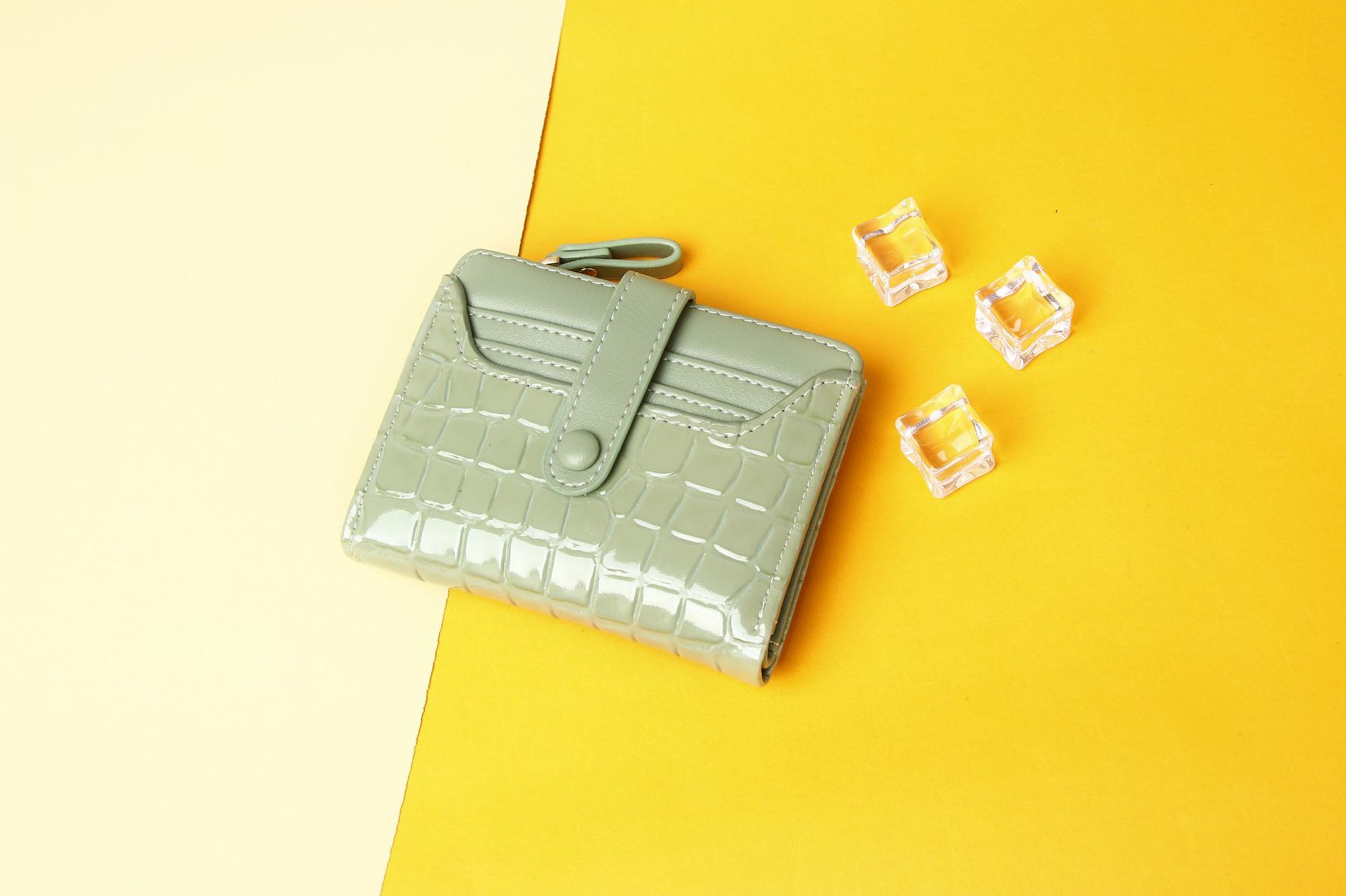 Picture of 2024 New Short Women's Wallet High-End Multi-Card Slot Multi-Function Card Holder Solid Color Stone Pattern Coin Purse Wallet Bag