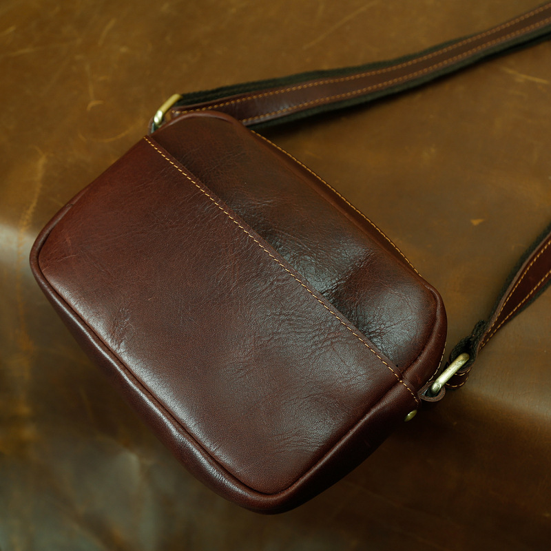 Picture of Ancient Trendy Cross Body Bag Men's Crazy Horse Leather Shoulder Bag Men's Bag Genuine Leather Vintage Crossbody Mobile Phone Small Bag Postman