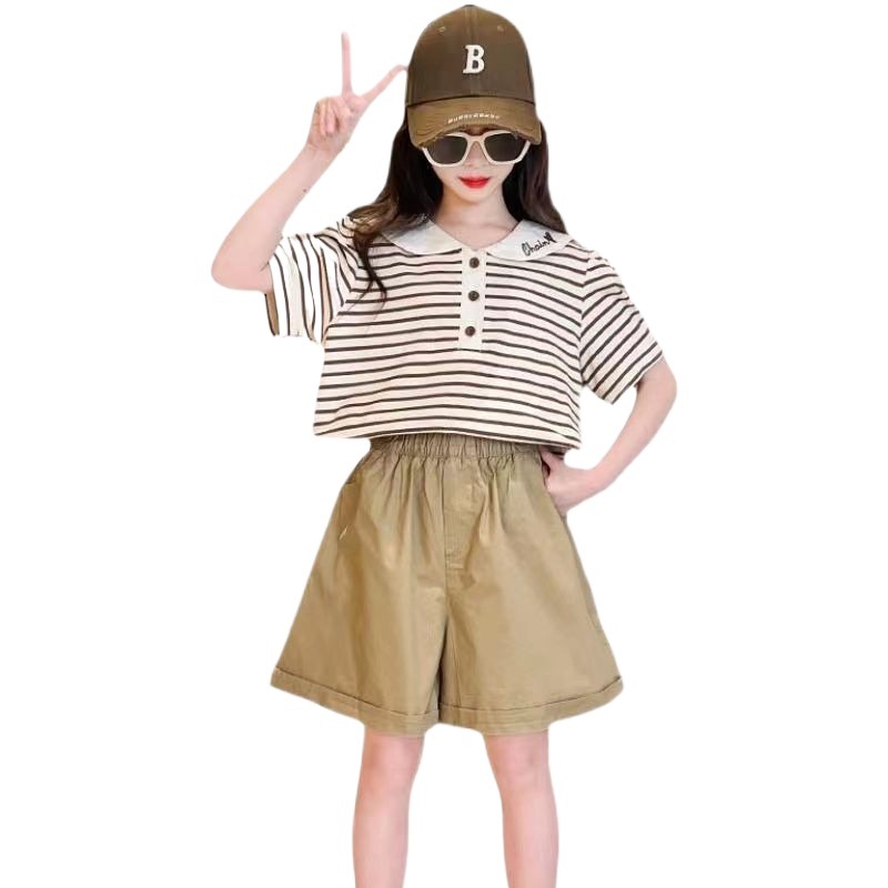 Picture of Girls Summer Suit Korean Style 2025 New Kidsren's Doll Collar Short-Sleeved Fashionable Girl Summer Stripesd Two-Piece Set