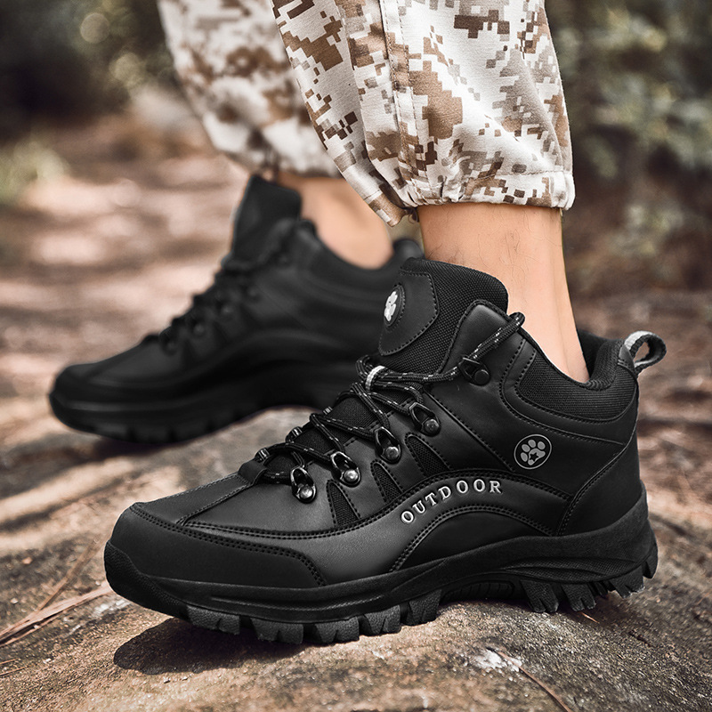 Picture of 2022 New Trendy Large Size Men's Hiking Shoes Fashionable Hiking Shoes Military Boots Non-slip Wear-resistant Outdoor Shoes Men's Shoes Jinjiang
