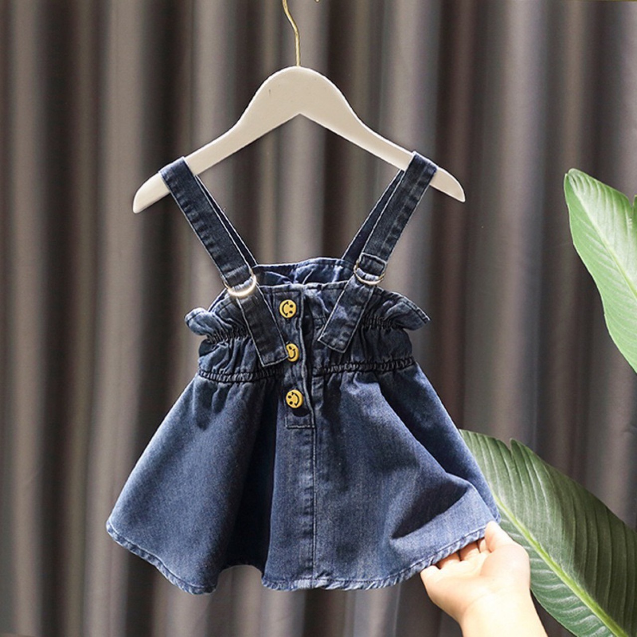 Picture of 2020 Autumn cross-border supply of small fragrant style denim strap skirt lace white shirt two-piece Children's suit YY64
