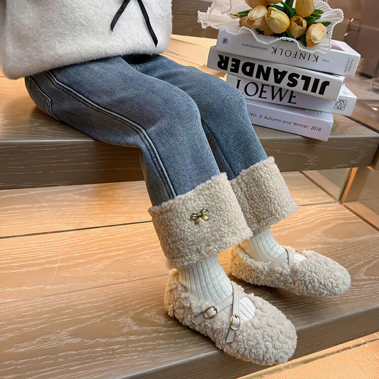 Girls' fleece-lined Jeans Winter 2024 New Style Children's Autumn and Winter Thickened Pants Little Girl's Straight Pants