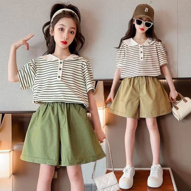 Picture of Girls Summer Suit Korean Style 2025 New Kidsren's Doll Collar Short-Sleeved Fashionable Girl Summer Stripesd Two-Piece Set
