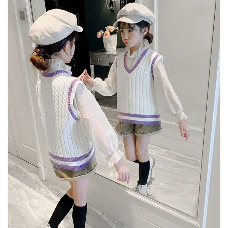 Picture of Girls' Internet Popular Vest Sweater Spring and Autumn New Arrival CUHK Children's College Style V-Neck Stylish Wool Knitted Vest