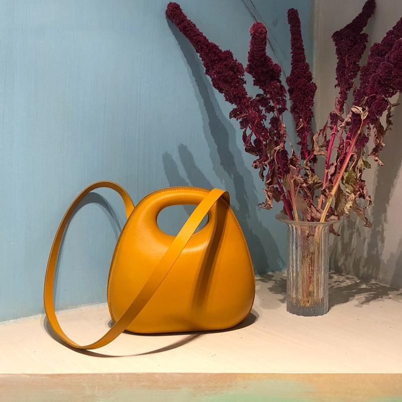 2024 New Ins Egg Bag Fashionable Small Round Bag Shoulder Satchel Crossbody Bag Trendy Female Student Creative Bag
