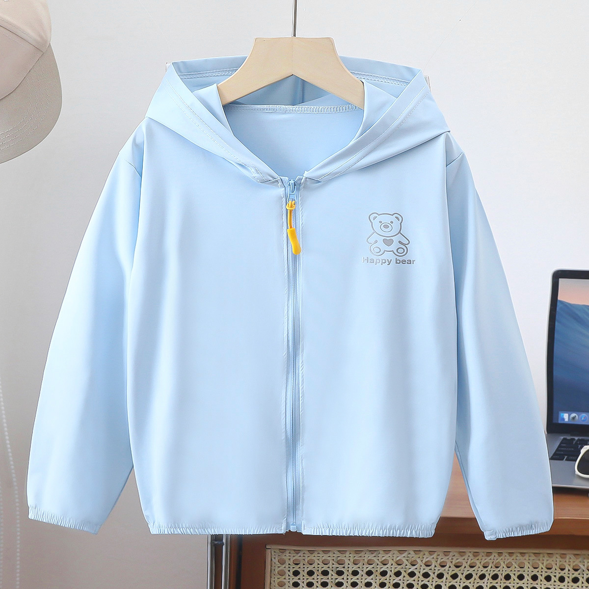 Picture of TikTok Explosions Summer Children's Sunscreen Clothing Ultra-thin Breathable Boys' and Girls' Skin Clothing Beach Outdoor Sunscreen Clothing Factory