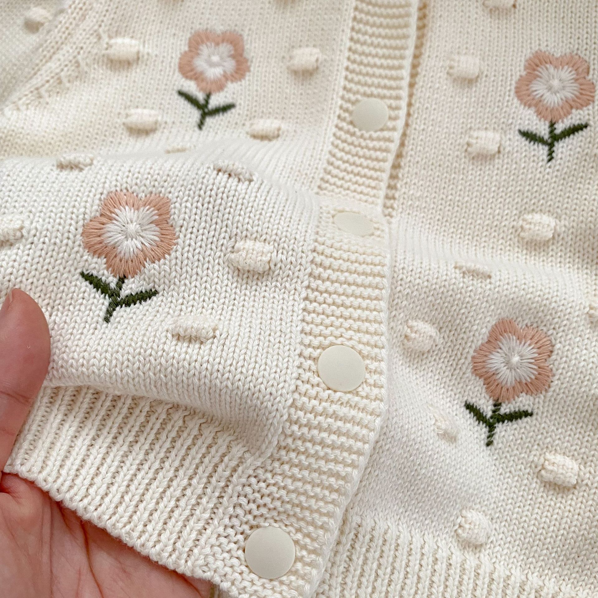 Picture of 2024 Autumn Girls Knitted Cardigan Cotton Flower Embroidered Crewneck Long Sleeve Top Sweet Baby Girl Coat