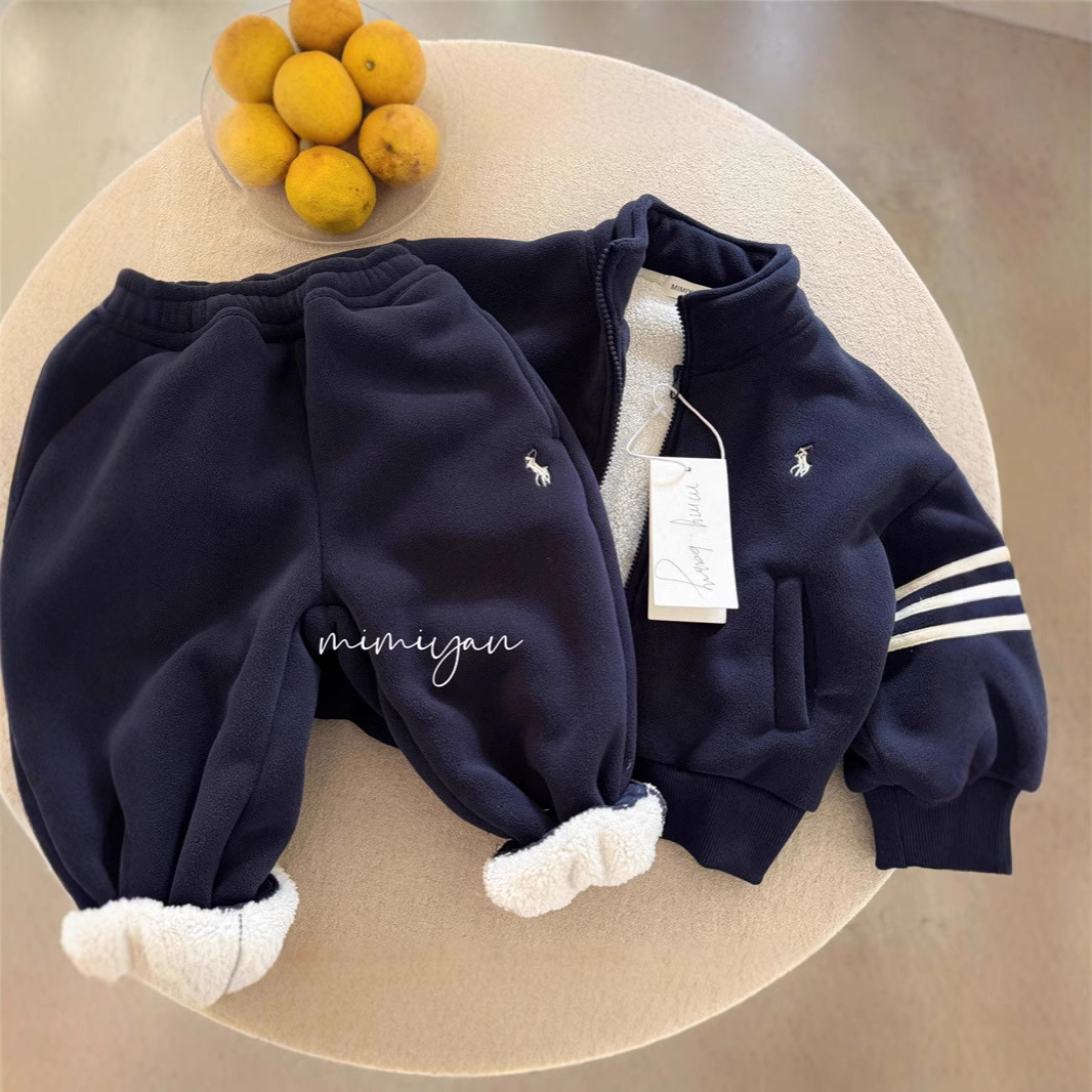 Picture of Spot Autumn and Winter New Kidsren's Velvet Warm Jackets for Boys and Girls Ollie Velvet Jackets Casual Trendy Two-Piece Set