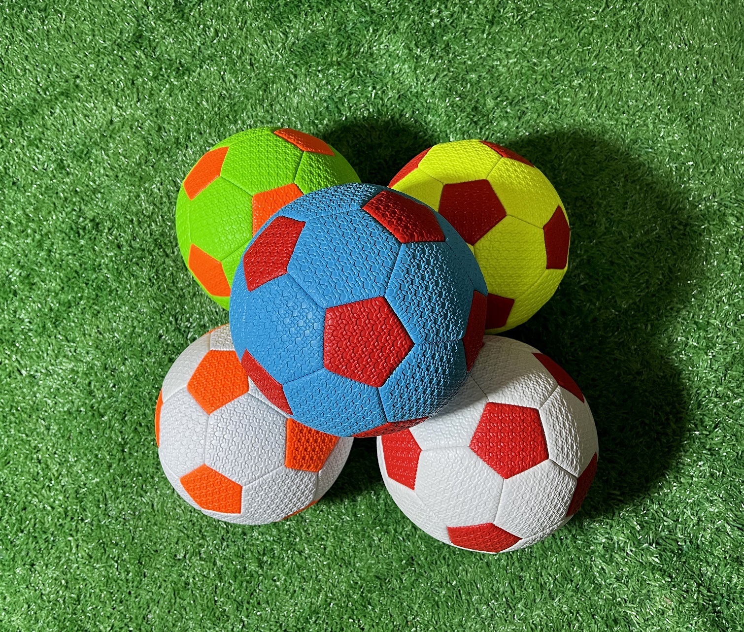 Picture of Factory wholesale football Children primary school student special ball No. 4 No. 5 No. 4 wear-resistant youth competition training wholesale