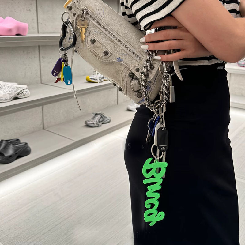 B Soft Silicone Letter Bag Pendant Bag Buckle Premium 2024 New Explosions Key Hanging Keychain Accessories
