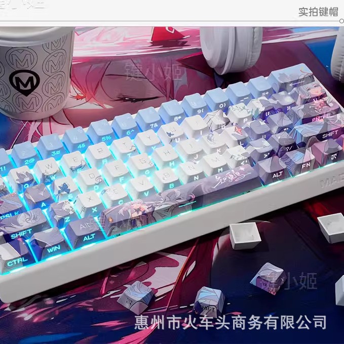 Picture of Robin keycap is engraved with light transmission sublimation PBT material secondary wife original factory side engraved with light transmission purple