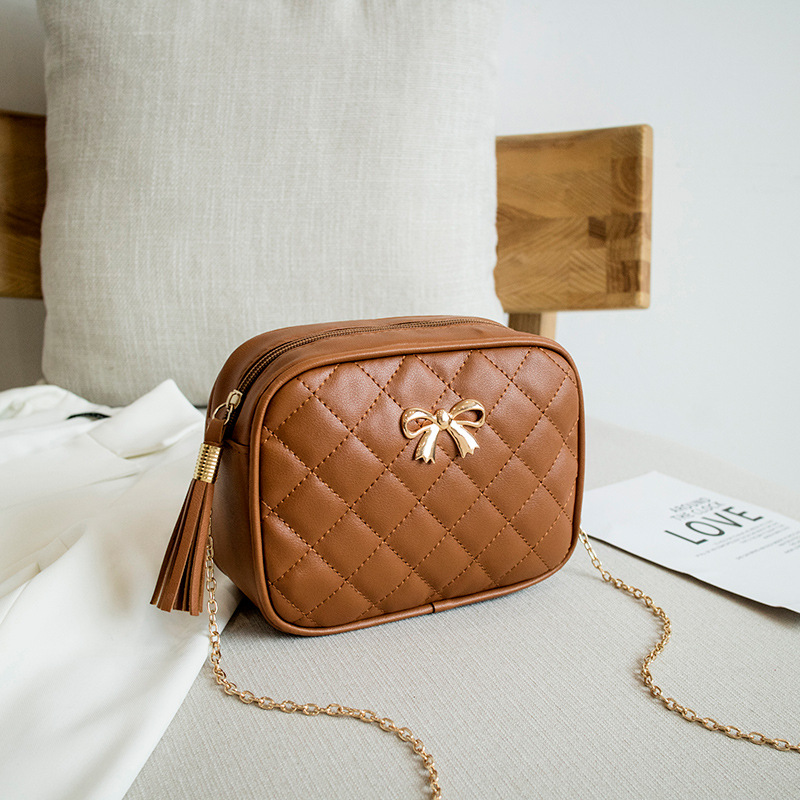 Picture of Foreign trade rhombus zipper women's bag 2023 spring and summer new fashion chain shoulder slung small square bag women's bag wholesale
