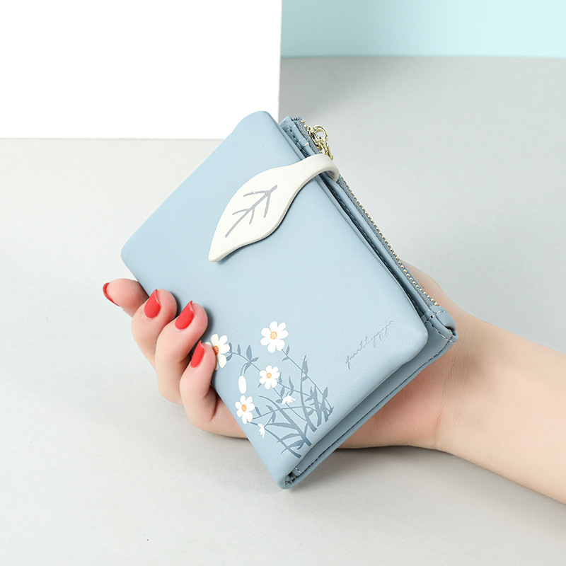 Picture of Women's short wallet wholesale creative soft leather texture small wallet multi-card daisy printed 2-fold coin purse