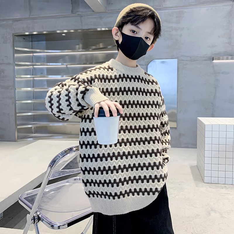 Boys' sweater autumn and winter style fried street 2023 new knitwear winter boys' medium and large children's winter top western style