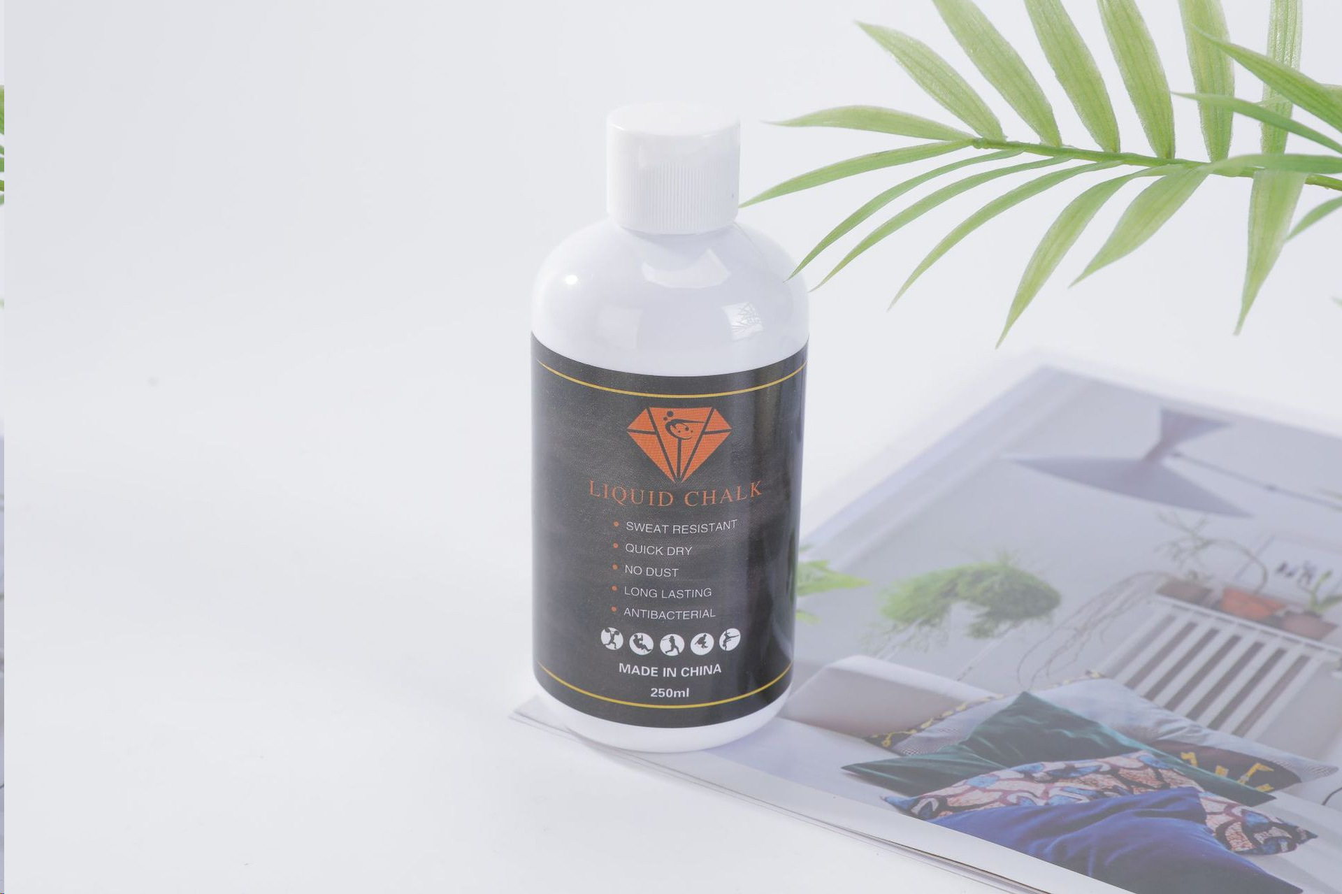 Picture of Cross-border liquid magnesium powder wholesale fitness sports non-slip weightlifting gymnastics training weightlifting rock climbing magnesium powder sports