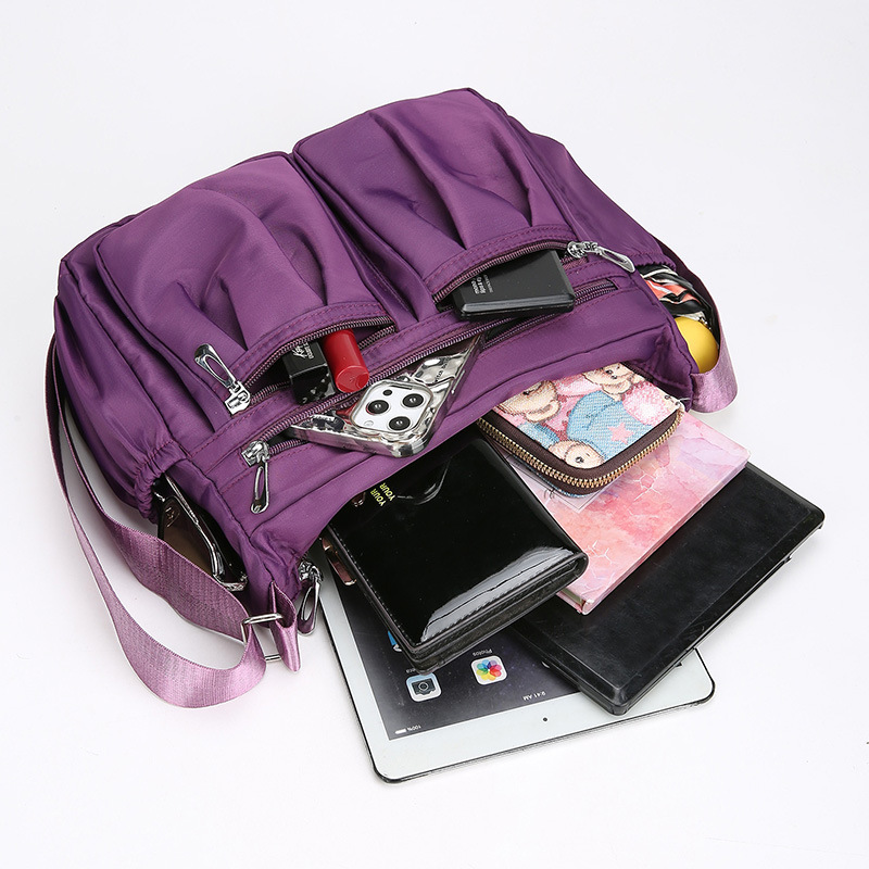 Picture of Cross-Border Wholesale Oxford Cloth Crossbody Bag for Women, Simple Nylon Women's Bag, Versatile Middle-Aged Mother's Fashion Multi-Layered Shoulder Bag