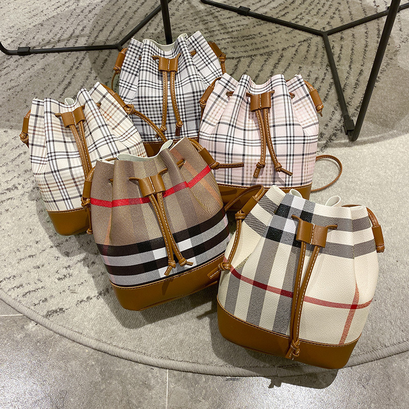 2025 Hot Selling Popular Plaid Bucket Bag Contrast Print Women's Bag Personalized Easiest for Match Shoulder Bag Mobile Phone Crossbody Bag Trendy