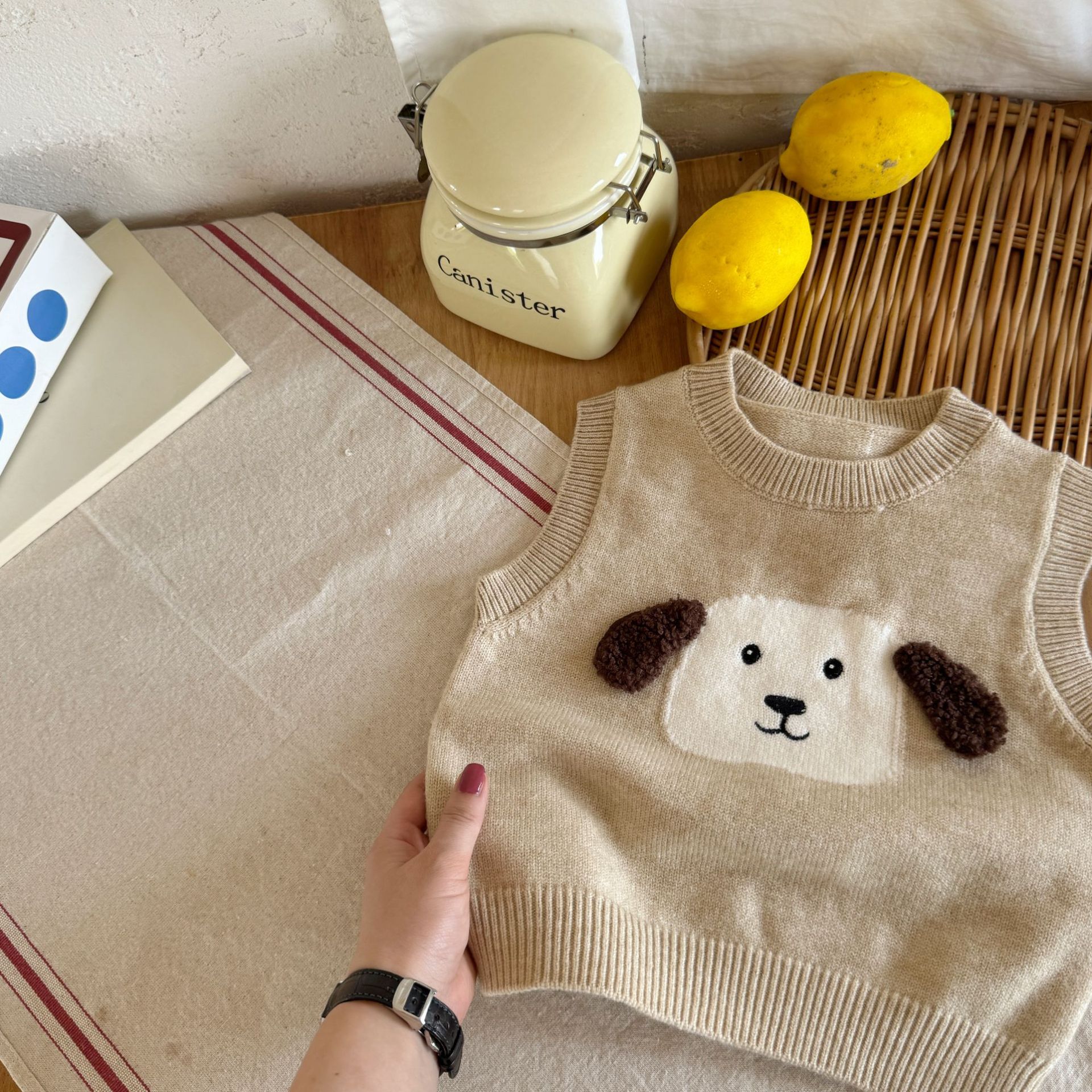 Picture of 2024 New Autumn and Winter New Children's Sweater Vest Turtleneck Round Neck Cartoon Men's and Women's Baby Simple Knitted