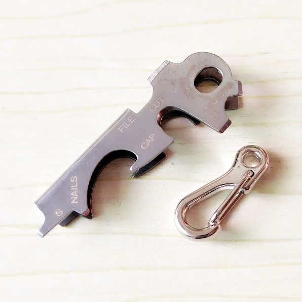 Picture of Factory Direct Sales Edc Tool Buckle Stainless Steel 8-in-1 Keychain Portable Gadget Multi-Function Key Clip