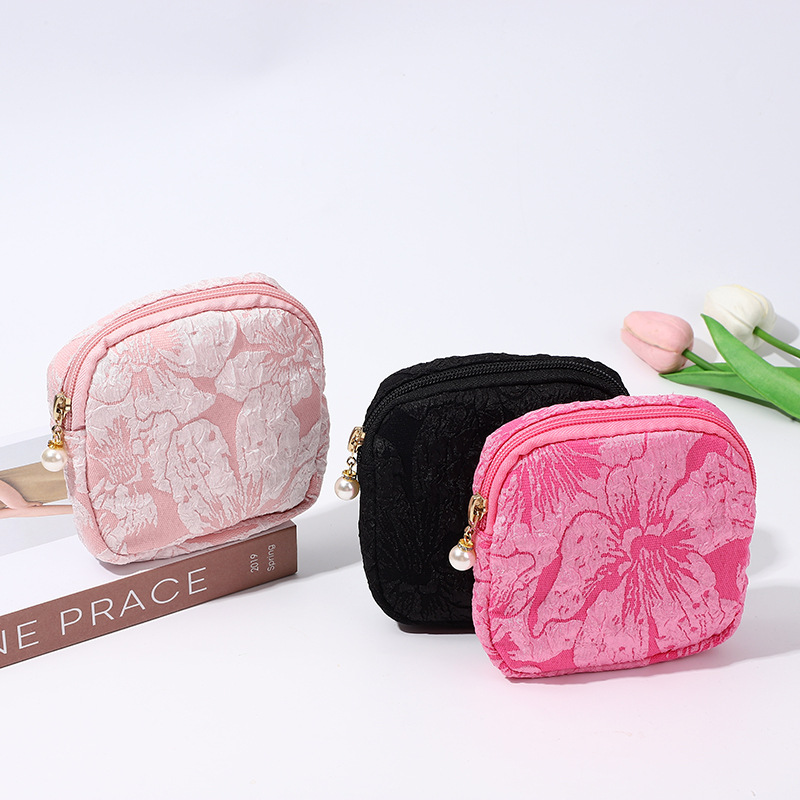 Picture of Cute Mini Canvas Cosmetic Bag for Women Commuting Portable Lipstick Coin Headphone Storage Bag Manufacturer Spot Direct Sales