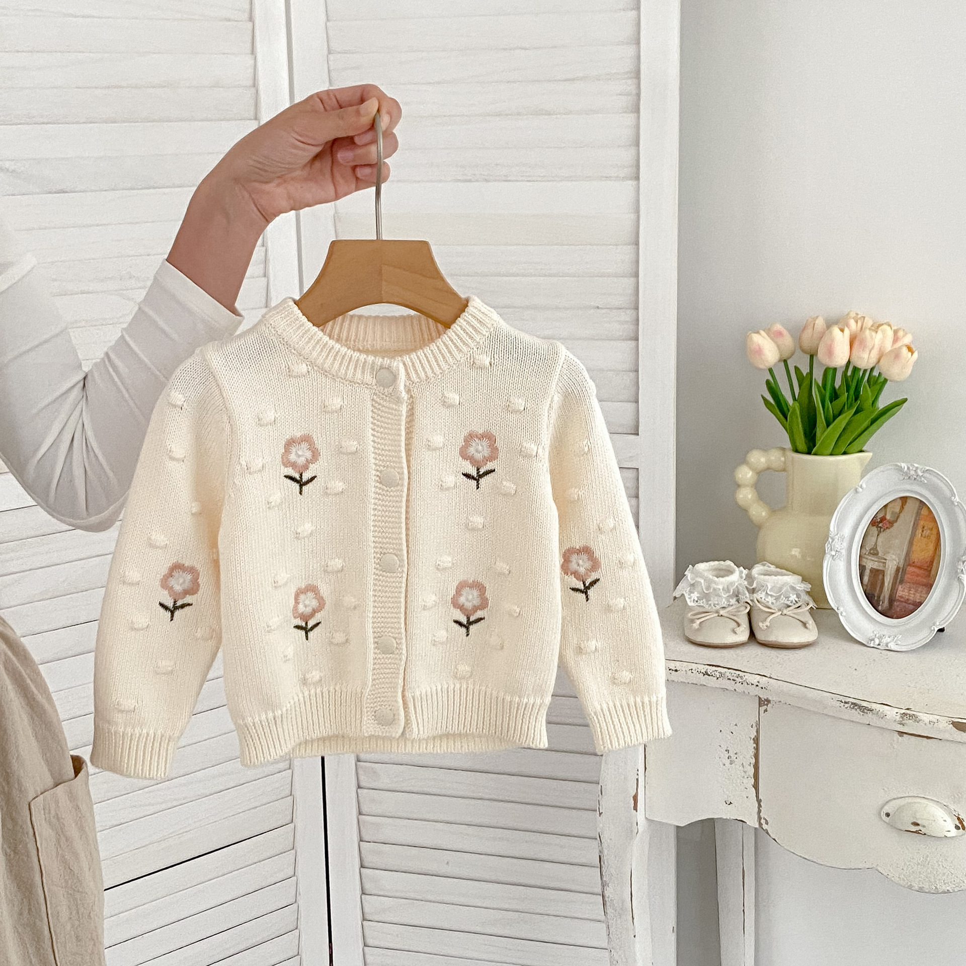 2024 Autumn Girls Knitted Cardigan Cotton Flower Embroidered Crewneck Long Sleeve Top Sweet Baby Girl Coat