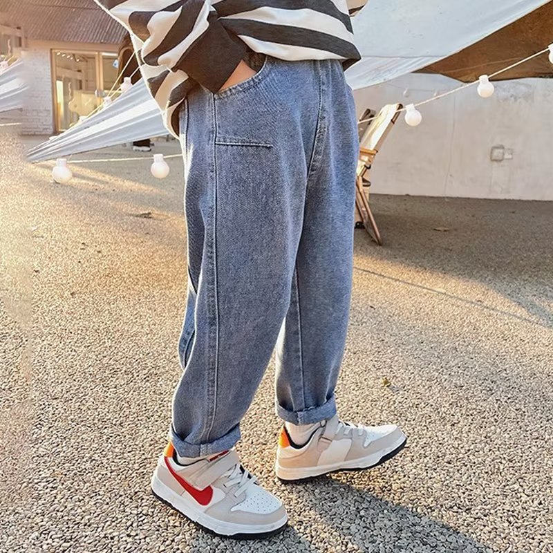 Picture of 2024 Jeans Boys New Loose Straight Gradient Wear-resistant Wide-leg Pants Spring Fashion All-match Trousers