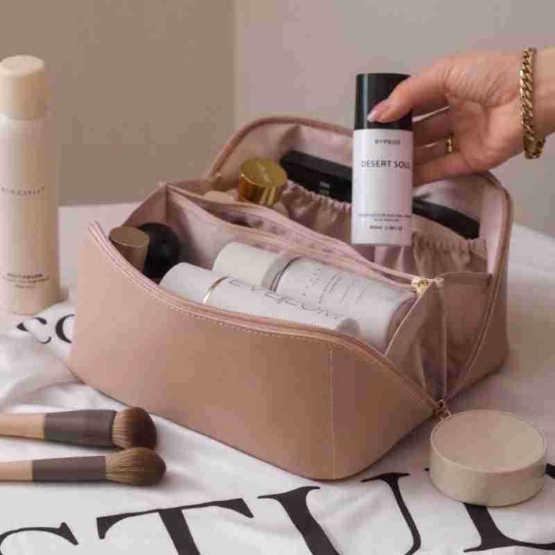 Picture of Cosmetic Bag Women's High-end Sense 2022 New Large Capacity Convenient Cosmetic Case Travel Toiletry Bag Cosmetic Bag