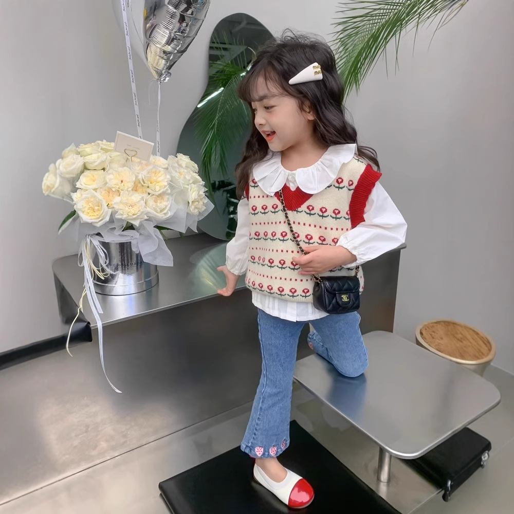 Korean Style Waistcoat Girls' Knitted Vest Spring and Autumn Outer Wear Sweater V-Neck Children's Waistcoat Children's Flower Waistcoat