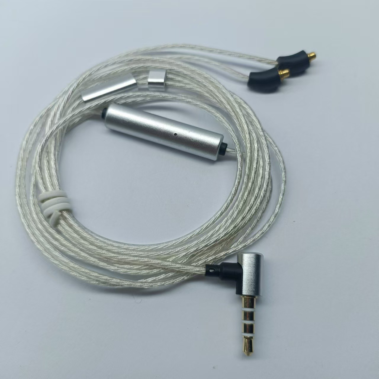Picture of Applicable to Xie Lantu Headset MMCX Interface Silver Plated Headphone Line SE215 SE535 SE846 IE900 Audio