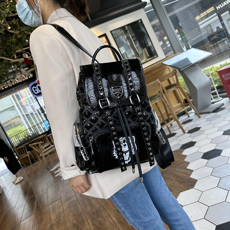 Picture of Sequin Backpack Women's 2025 New Trendy Personalized Easiest for Match Backpack British Style Drawstring Soft Leather Internet Celebrity Travel Bag