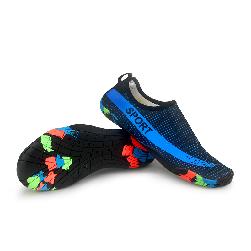 Picture of Couple's large size diving snorkeling shoes outdoor wading shoes beach thick bottom swimming shoes factory wholesale