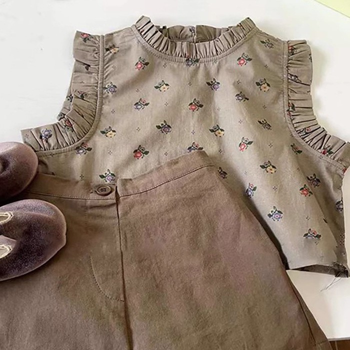 Picture of Girls Summer Suit 2025 New Style Floral Vest Shorts Kidsren's Fashionable Two-Piece Set Trendy Korean Style Kidsren's Clothing