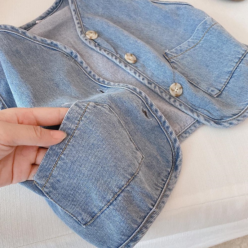 Picture of Children's Denim Vest 2023 New Autumn Fashion Women's Treasure Foreign Style Outer Wear Vest Boy's Handsome Waistcoat