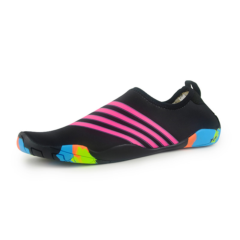 Picture of Couple's large size diving snorkeling shoes outdoor wading shoes beach thick bottom swimming shoes factory wholesale
