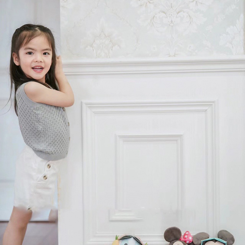 Picture of Young Kidsren's 2024 Spring and Summer Kidsren's Knitted Suit Sleeveless Thin Cut Out Lace Collar Top Wide Leg Pants in Stock