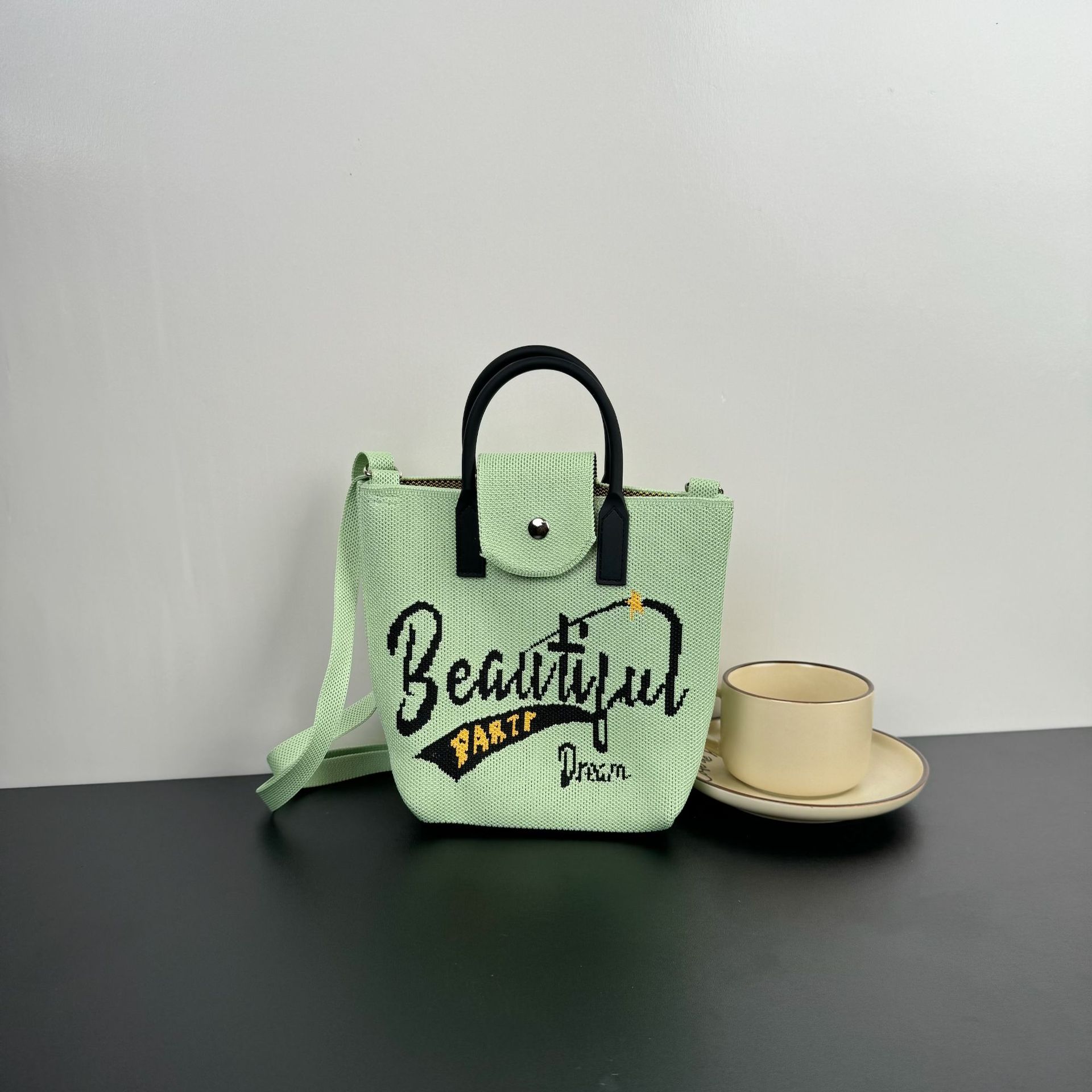Picture of Advanced Sense Ins Mobile Phone Bag New Cartoon Knitted Bag Niche All-match Crossbody Handbag Korean Coin Purse Bag
