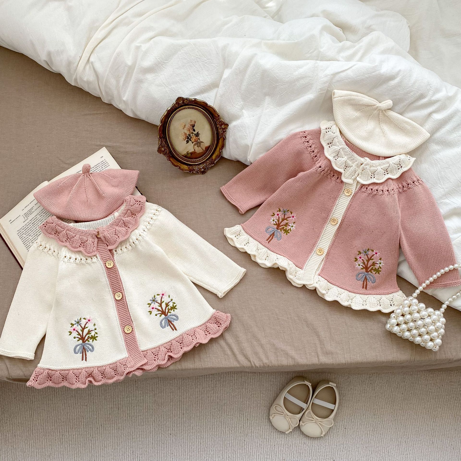 Picture of Ins2025 Spring and Autumn Baby Girl Retro Embroidered Cardigan Jacket Western Style Ruffled Lapel A-Line Long Sweater